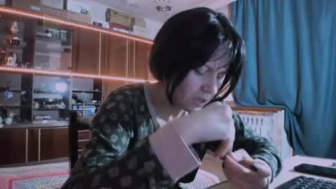 Ella online show from 06/11/26, 08:01