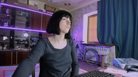 Ella online show from 06/20/26, 06:49