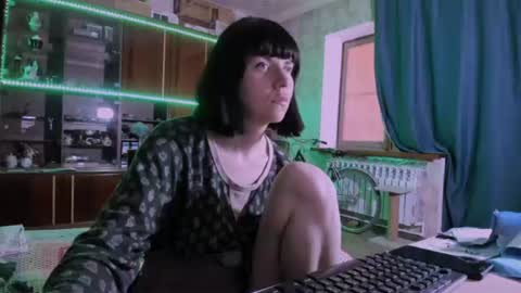 Ella online show from 06/28/26, 07:25