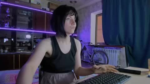 Ella online show from 07/01/26, 06:15