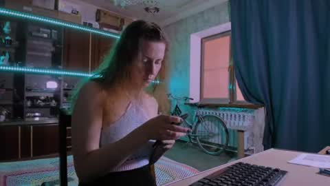 Ella online show from 07/14/26, 06:29
