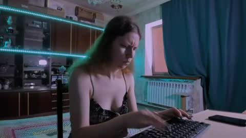 Ella online show from 07/19/26, 07:01
