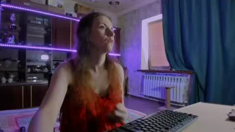 Ella online show from 07/27/26, 08:32