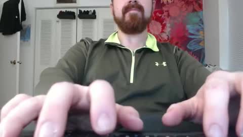 Snapshot of pabighunk chatting on 10/29/25, 09:27 pabighunk online show from 10/29/25, 09:27