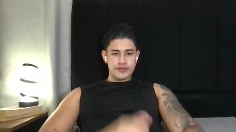 Javi    online show from 05/12/26, 06:21