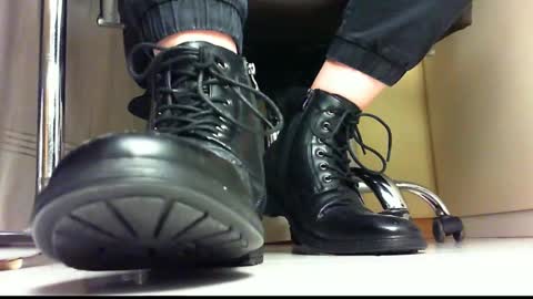 Pablo Meness online show from 01/11/25, 10:51