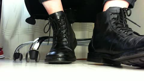 Pablo Meness online show from 02/08/25, 01:01