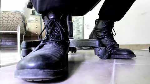 Pablo Meness online show from 05/01/26, 09:47