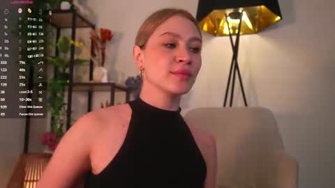 Kimlovense is activeThere are legends that in this room all your wishes can come true  Private is Open online show from 07/28/26, 04:39