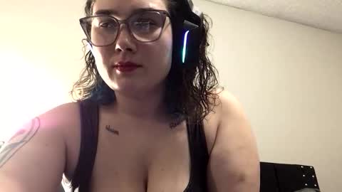 Snapshot of paigechantel chatting on 02/15/26, 05:48 paigechantel online show from 02/15/26, 05:48