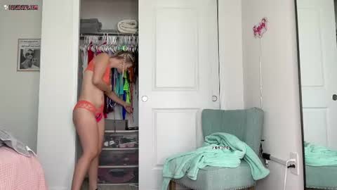 Snapshot of paigepawg chatting on 06/11/26, 02:04 PaigePawg online show from 06/11/26, 02:04