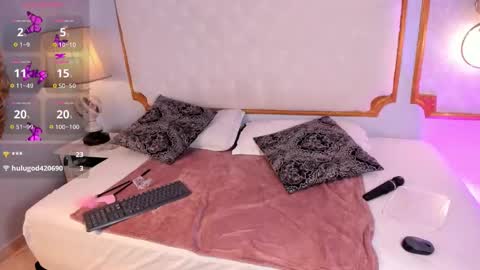 PaIIgePeach online show from 11/24/25, 08:30