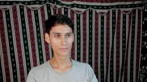 Snapshot of paimon_goetia chatting on 10/01/25, 11:11 Alexander Grigori online show from 10/01/25, 11:11