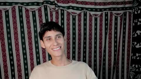 Snapshot of paimon_goetia chatting on 10/10/25, 03:00 Alexander Grigori online show from 10/10/25, 03:00