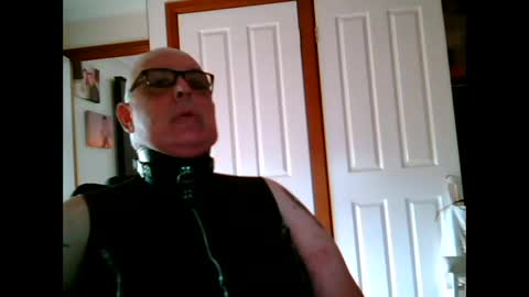 Snapshot of painboi00001 chatting on 01/12/26, 01:33 painboi00001 online show from 01/12/26, 01:33