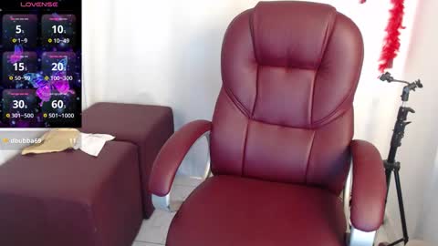 Snapshot of paiper_halliwey chatting on 02/06/26, 05:27 paiper online show from 02/06/26, 05:27