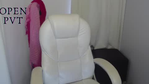 paiper online show from 02/02/25, 03:17