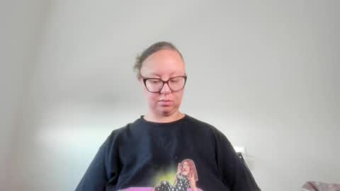 Snapshot of paisleehaze chatting on 09/14/25, 01:43 Paislee Haze online show from 09/14/25, 01:43