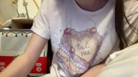 paisleysnowxo online show from 03/06/25, 05:24