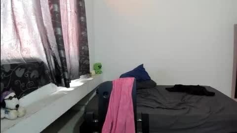 pakun_ online show from 09/22/25, 05:15