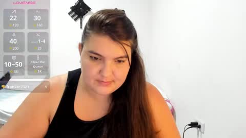 Mia online show from 03/03/25, 01:53