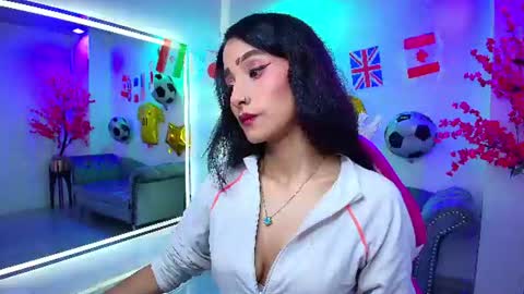 Snapshot of palmer__foxx chatting on 06/18/26, 03:29 Palmer online show from 06/18/26, 03:29