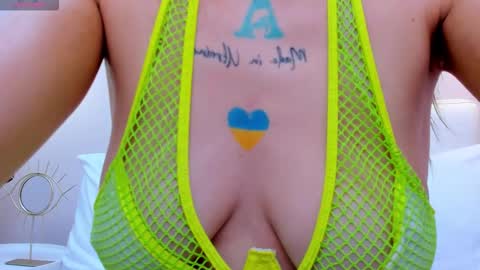 Snapshot of palmlora chatting on 11/11/25, 06:46 Kate online show from 11/11/25, 06:46