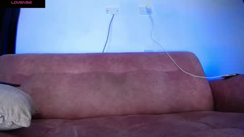 Palo Santo online show from 05/11/26, 07:47