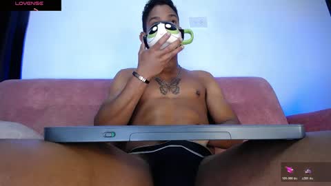 Palo Santo online show from 05/12/26, 07:49