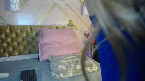 Paloma  online show from 01/15/25, 05:19