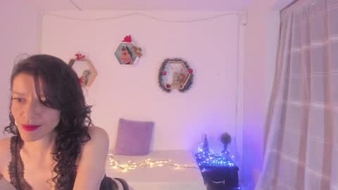 Paloma  online show from 12/28/24, 08:47