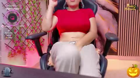 Pam online show from 10/31/25, 07:26