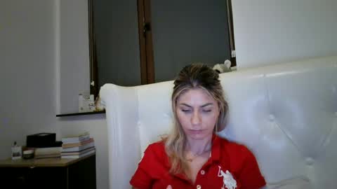 Snapshot of pamela051087 chatting on 06/17/26, 07:15 Pamela051087 online show from 06/17/26, 07:15