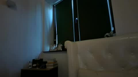 Snapshot of pamela051087 chatting on 06/18/26, 01:59 Pamela051087 online show from 06/18/26, 01:59