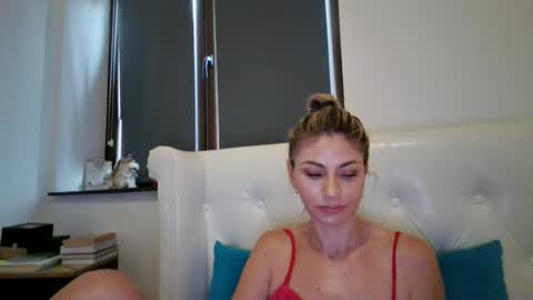 Snapshot of pamela051087 chatting on 06/23/26, 03:10 Pamela051087 online show from 06/23/26, 03:10