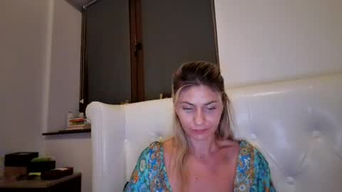 Snapshot of pamela051087 chatting on 07/28/26, 08:52 Pamela051087 online show from 07/28/26, 08:52