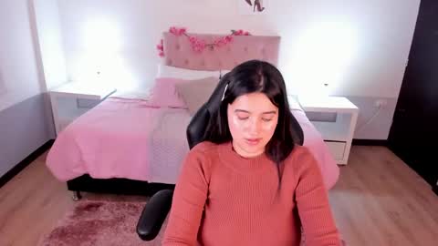 Snapshot of pamela_cheverry chatting on 03/08/25, 07:05 Pamela online show from 03/08/25, 07:05