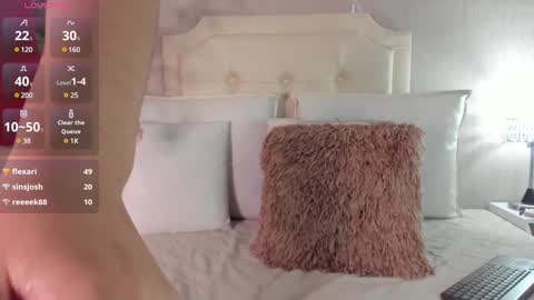 Pamela Duque  online show from 01/13/25, 10:45
