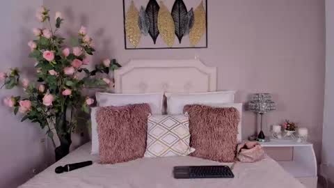 Pamela Duque  online show from 02/27/25, 02:42