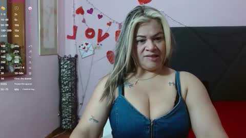 pamela_echeverria online show from 05/16/26, 11:42