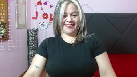 pamela_echeverria online show from 06/01/26, 11:12