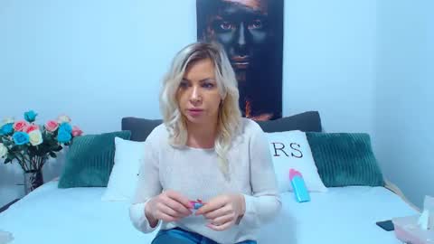 PAMEL ISSY online show from 01/06/25, 01:08