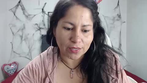 Snapshot of pamela_jones7 chatting on 10/14/25, 03:29 Pamela Jones online show from 10/14/25, 03:29