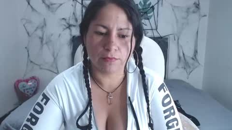 Snapshot of pamela_jones7 chatting on 10/15/25, 03:17 Pamela Jones online show from 10/15/25, 03:17