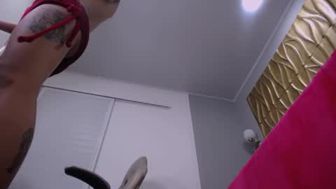 Snapshot of pamela_slim33 chatting on 12/04/24, 03:21 Pamela online show from 12/04/24, 03:21