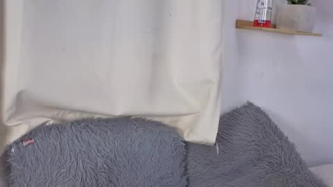 pamela_tomas4 online show from 05/27/26, 01:57