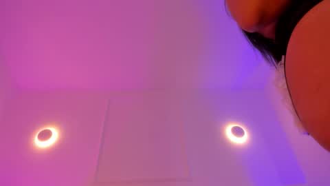 Manuela online show from 10/23/25, 12:26