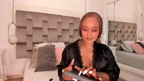 Snapshot of pamelamendez_ chatting on 11/30/25, 03:54 Pamela online show from 11/30/25, 03:54