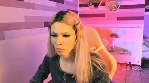 Pamelamy online show from 12/25/24, 09:45
