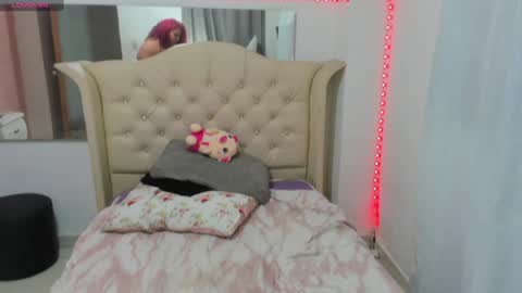 Pamela Villalobos online show from 12/12/24, 11:47